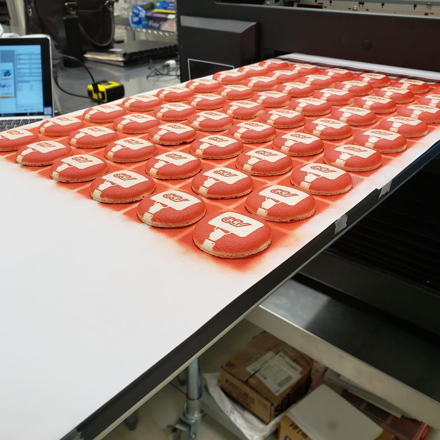 print-macaron-logo print-macaron-logo